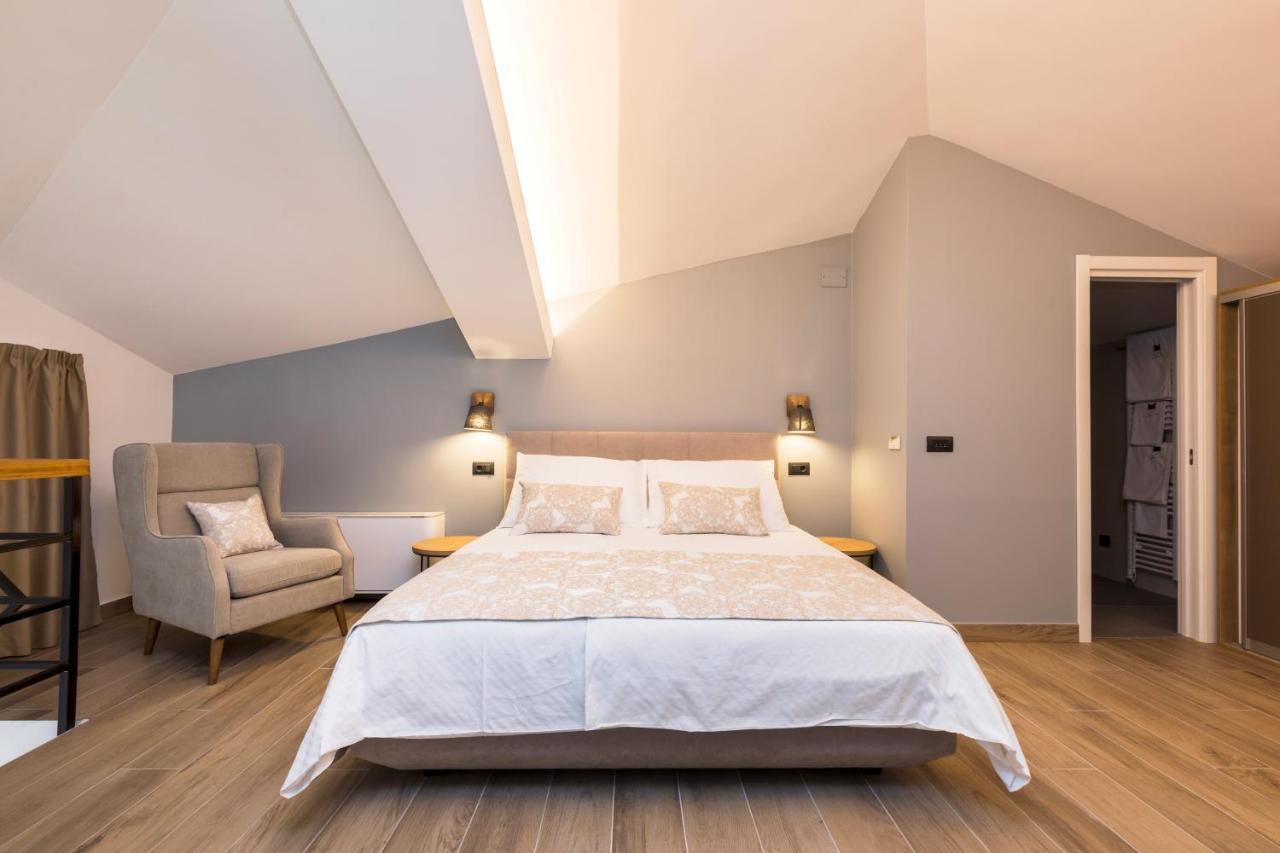 Apartment Aci Marina Cres Exterior foto